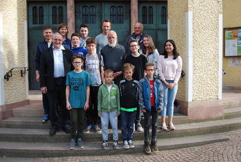 Jubilar P. Bruno steigt in luftige Höhen